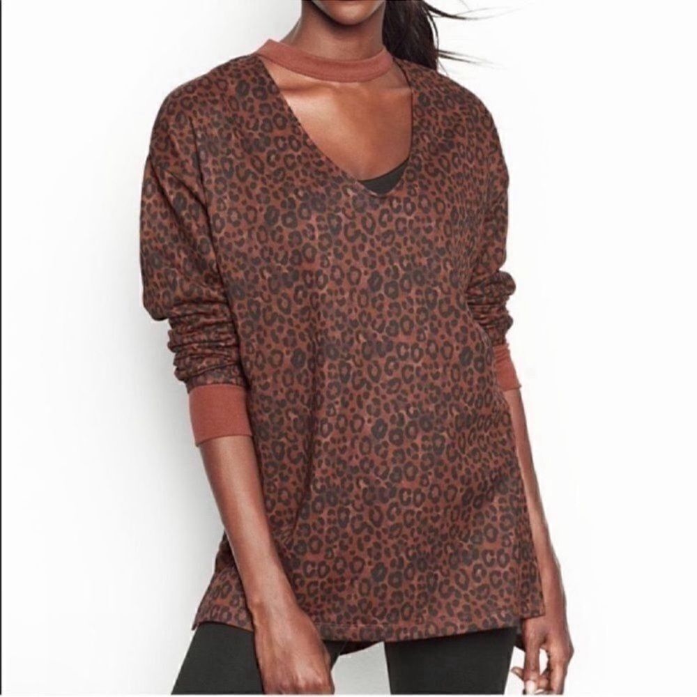Victoria's Secret Sports Animal Print Top(Size XS)